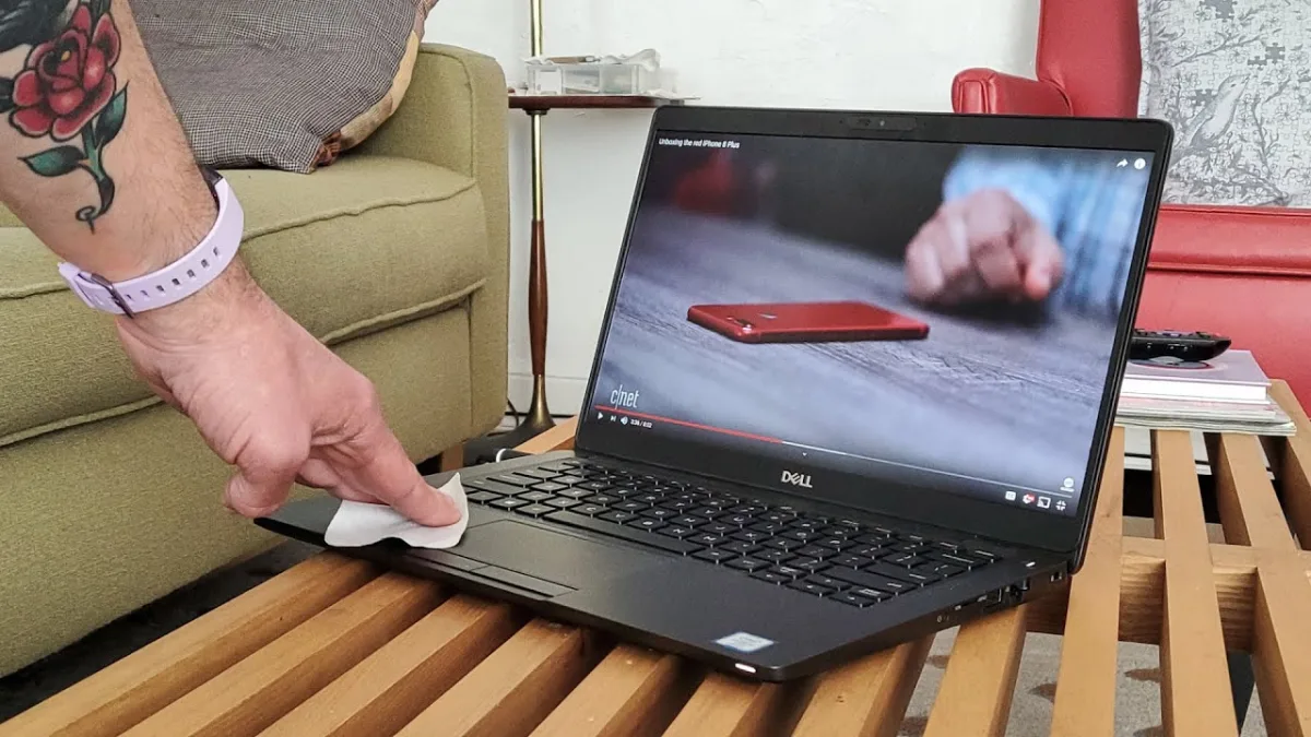 How to Clean Dell Monitor Screen (2026 Complete Guide)