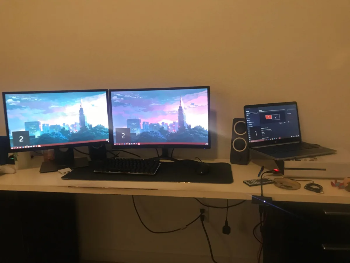 How to Extend 1 HDMI to 2 Monitors (2026 Complete Guide)